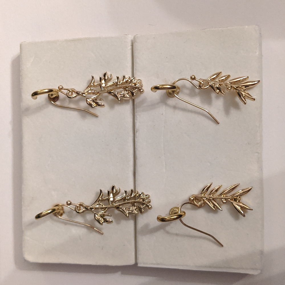 Earrings - Picture 3 of 6